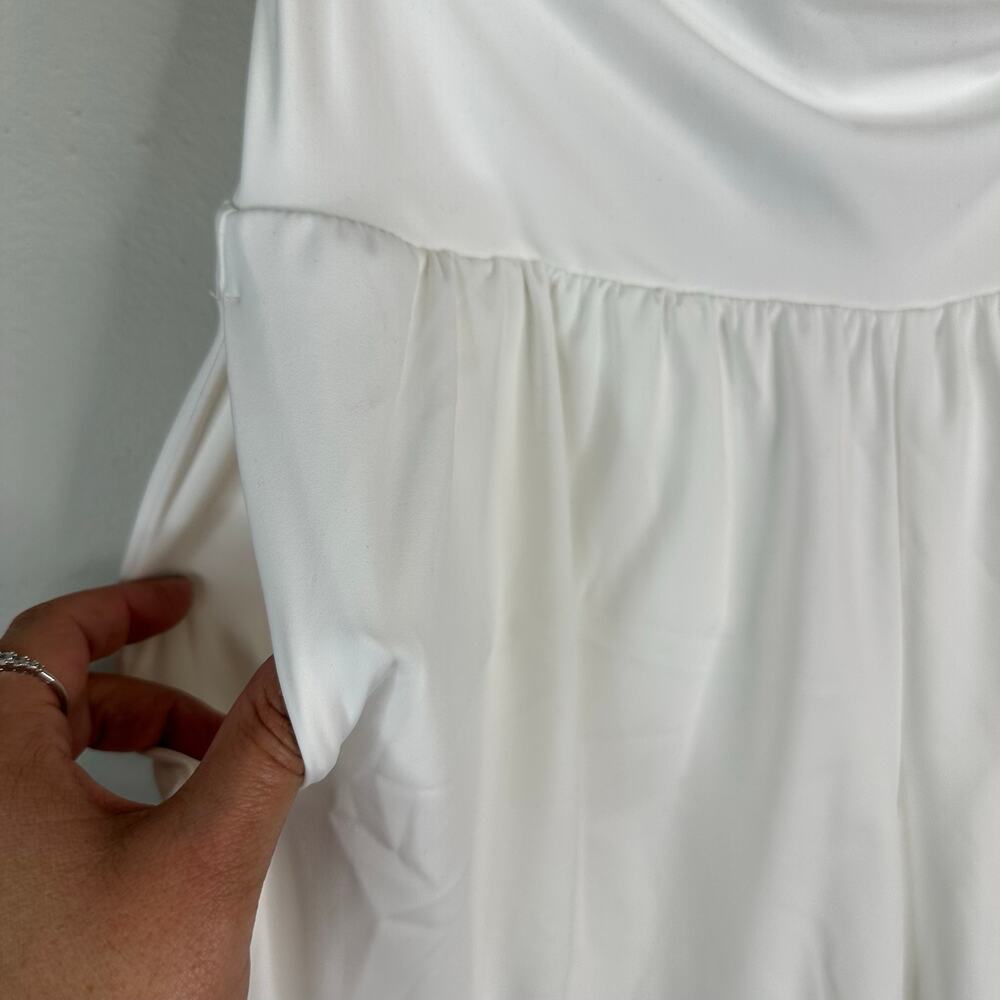 Halara SoftlyZero Airy Flowy Athletic Shorts Skort Style White Sz L NWT - Picture 6 of 9